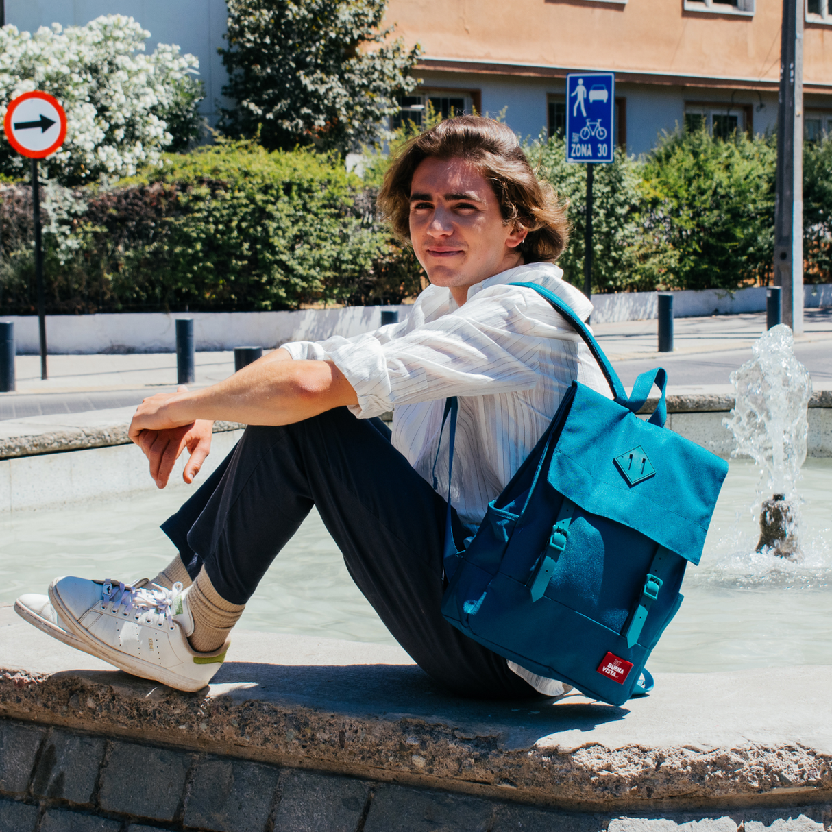 png_1500x1500_64296784