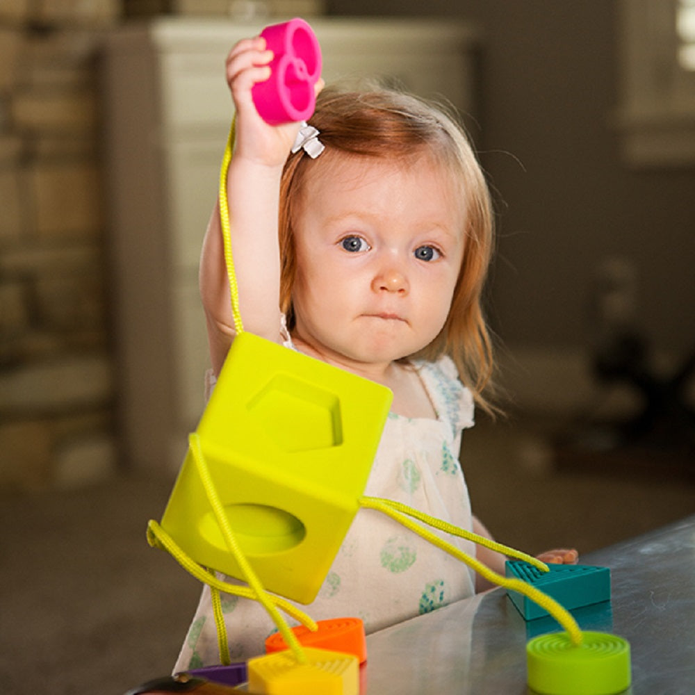 Oombeecube, Cubo De Encaje Bebé FatBrain Toys