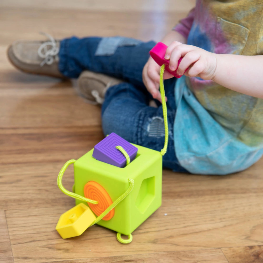 Oombeecube, Cubo De Encaje Bebé FatBrain Toys