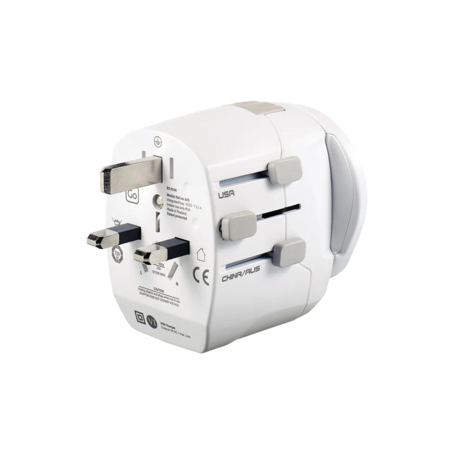 Adaptador Enchufe Universal Con Tierra Tres Clavijas + 2 Usb